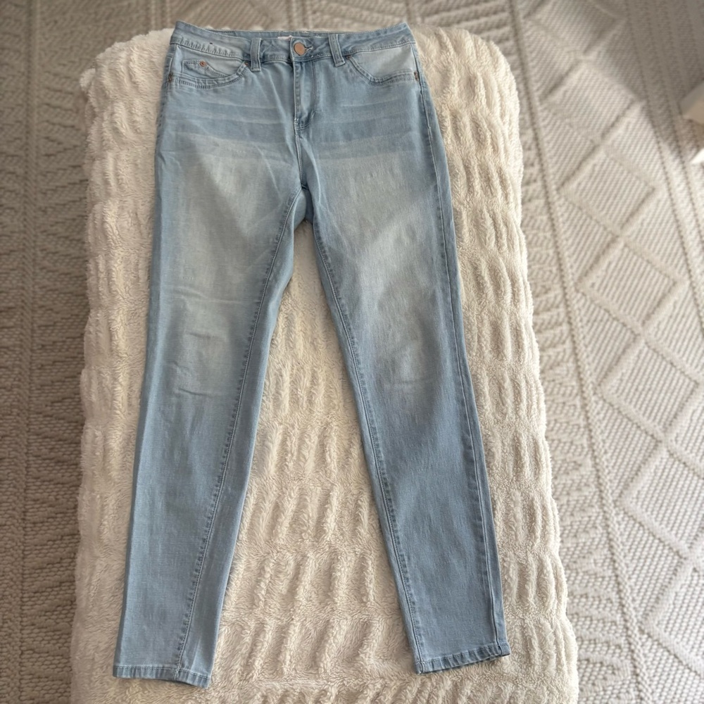 YMI Women's Light Blue Skinny Jeans‎